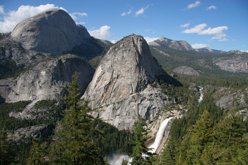 Panorama trail in Yosemite